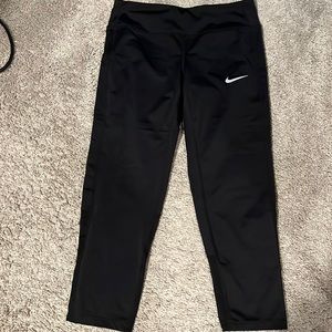 Nike Dry fit 3/4 leggings